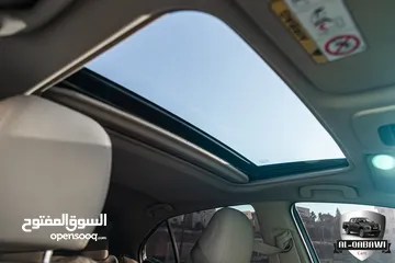  10 Toyota Camry Gle 2023  السيارة بحالة ممتازة جدا و قطعت مسافة 70,000 كيلو متر
