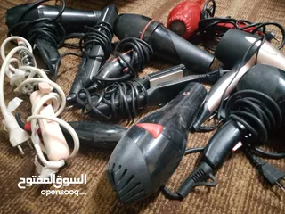  3 سشوار عدد 6 ومكابس عدد 3 سعر مغري