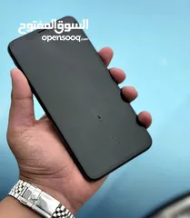  6 عرض خااص : iPhone xs max 256gb جهاز نظيف جدا بدون اي شموخ و بدون مشاكل مع ملحقاته بأقل سعر