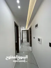  10 شقة فاخرة اخير مع روف دوبلكس 215 متر وتراس 100 متر مع اطلالة مفتوحة مميزة بسعر مميز جداا