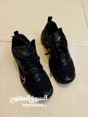  17 حذائين   NIKE  اصليات وارد امريكي جديد غير مستخدم