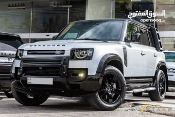  1 Land Rover Defender 2024 Hse  Black Edition Plug in hybrid   السيارة وارد و كفالة الشركة