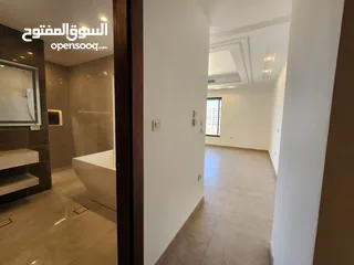  14 شقة طابقية فاخرة للبيع في عبدون  ref : 14389