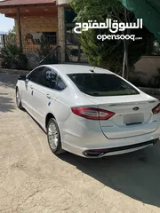  2 فورد فيوجن بسعر حرق للبيع المستعجل
