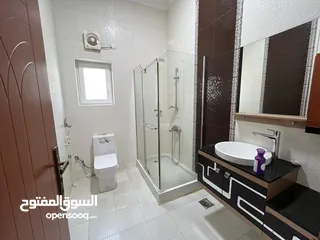  10 3 Bedrooms Apartment for Rent in Al Hail REF:996R