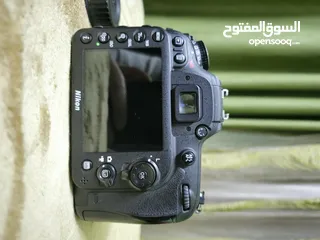  13 كاميرا نيكون NIKON D7100 مع عدسة 18-140 ملم للبيع  مع عدسة 50 ملم  للبيع بشكل منفصل "اقرأ بتمعن"
