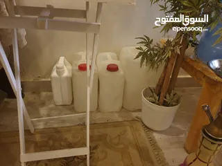  13 كولر ومتفرقات للبيع