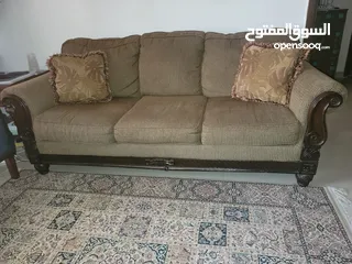 3 طقم لغرفة الجلوس ( من ميداس ) غاية في الراحة  ثلاثية+ ثنائية + 2 كرسي مفرد