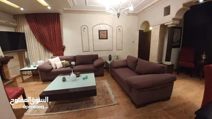  12 عقار سكني مميز للبيع في عمان الغربية الچاردنز قريب من كل الخدمات مع إطلالة بوجهتين