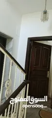  3 شقه طابقيه طابق ثاني للإيجار