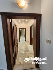  21 شقة فارغة للبيع في عبدون - ref : 14554