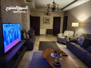  4 شقة مع رووف و ترس إطلالة أبدية خلابة  على جبال جرش و السلط في أجمل مناطق الجبيهة ابو عوف تنظيم أ