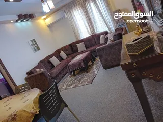  1 شقة اللبيع غرب إشارة البتراء 300 متر مساحة الشقة 140 متر ثاني فني