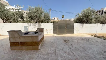  5 شقة جديدة فخمة مفروشة طابق ارضي للايجار وساخة دوار صحارى