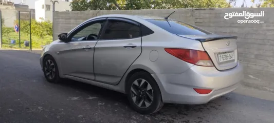  4 هونداي اكسنت