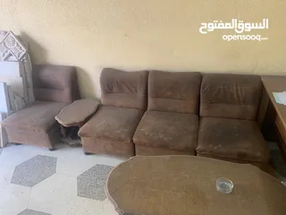 4 أثاث مكتبي