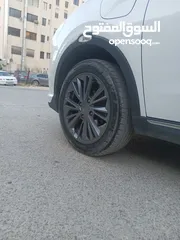  13 نينا v موديل 2023 لون ابيض لؤلؤي فحص كامل جمرك حديث اتسكور 89% استخدام شخصي مثبت كارسير