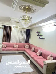  3 كورنر غرفة معيشة للبيع مع برداي بحالة جيدة جداً