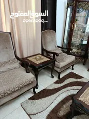  11 غرفه ضيوف جديده بحالة الوكاله و مميزه ...  لون رائع و خشب ثقيل  .... بسعر لقطه