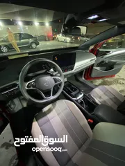  16 للبيع: فولكس فاجن ID.4 كروز Pure Plus موديل 2021 – الأناقة الكهربائية بلون خمري مبهر