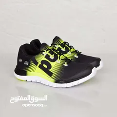  7 Reebok Zpump running shoes Black/Yellow size 7