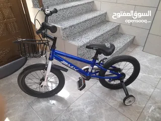 1 بسكليت اطفال من عمر خمس سنوات لا ثمانية سنوات