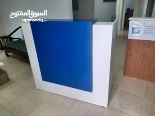  27 كاونتر استقبال مميز مع ادراج 80دينار  قياس 120سم  مع درجين من الداخل توصيل مجاني داخل عمان والزرقاء