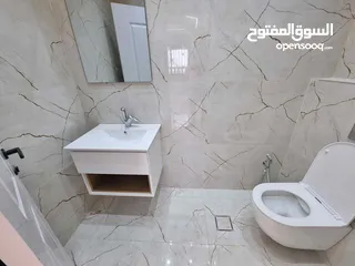  6 شقه للايجار ببطن الهوا