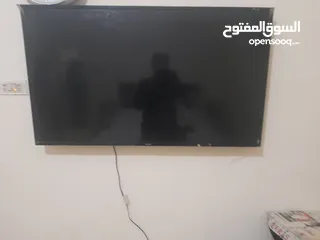  3 شاشه سامسونج مستعمله نضيفه كثير وقليلة الاستعمال