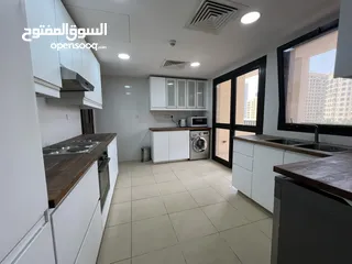  14 للبيع العاجل  شقة مجددة 3 غرف + غرفة خادمة  دخول مباشر للشاطئ