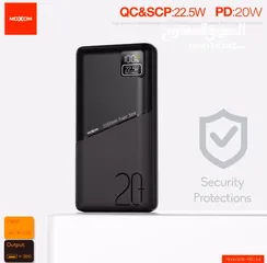  1 شاحنة طوارئ ماركة MOXOM شحن سريع 22.5 واط سعة 20000 MAH