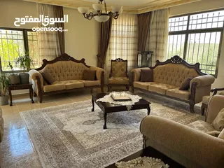  6 طقم كنب 12 مقعد مستعمل بحالة جيدة جداً
