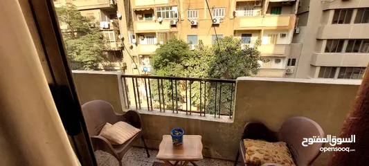  1 شقة لقطة مفروشة بالكامل و مكيفة للايجار  في شارع العريش الرئيسي - الهرم
