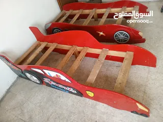  7 تختين على شكل هيكل سيارة مستعملة للبيع