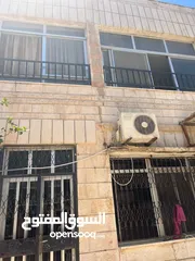  3 منزل مستقل في الهاشمي الشمالي بسعر الارض قرب الاسواق