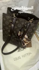  6 Dior tote bag and LV bag both new (master quality )