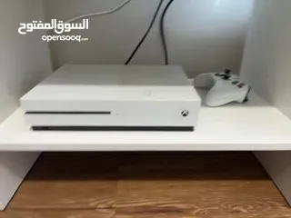  4 Xbox one s