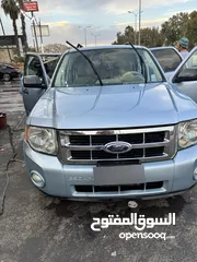  1 فورد إسكيب هايبرد موديل 2008 دفع رباعي (4*4) بحالة جيدة جدا
