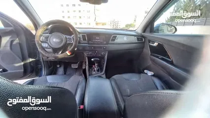  29 كيا نيرو لون كحلي فحص 2 جيد بسعر مغري قابل للبدل