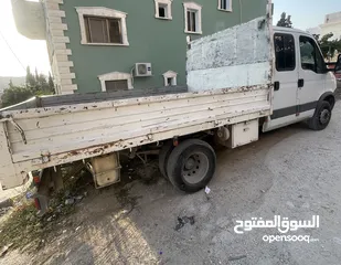  4 شاحنة ايفيكو 2014 دبل كبينة صندوق حديد