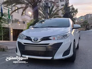  16 تويوتا يارس 2019   ماتور 1500cc بسعر 11500 دينار  الشكل الجديد فحص كامل 7 جيد بدون ملاحظات او قصعات