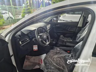  5 BYD E3 2020