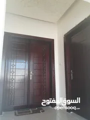  8 بيت مستقل شبه فيلا بمنطقة هادية وراقية التواصل واتس اب حصراً