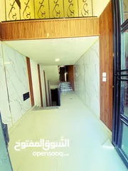 3 شقة شبه ارضي 150م على شارعين للبيع في شارع الاردن - مطل ابو نصير