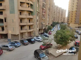  2 شقه للبيع في مدينه عباد الرحمن خلف نادي الصيد القطاميه طريق دائري المعادي بجوار البارون سيتي