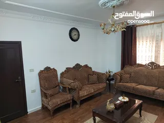  11 شقة للبيع في اربد الحي الشرقي