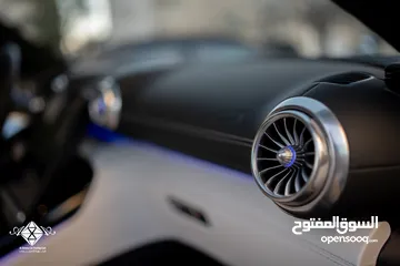  21 Mercedes-Benz AMG GT43  2025  Brand New