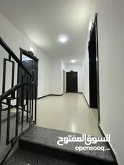  10 شقة أرضية خلفية مع ترس واسع للبيع في جبل الحسين