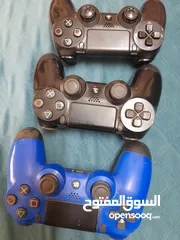  2 يد بلايستيشن 4الاصليه عدد 3