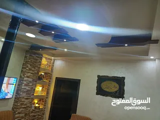  5 منزل مستقل للبيع السلط الصافح بجانب مسجد حفصه ومدرسة آمنه بنت وهب